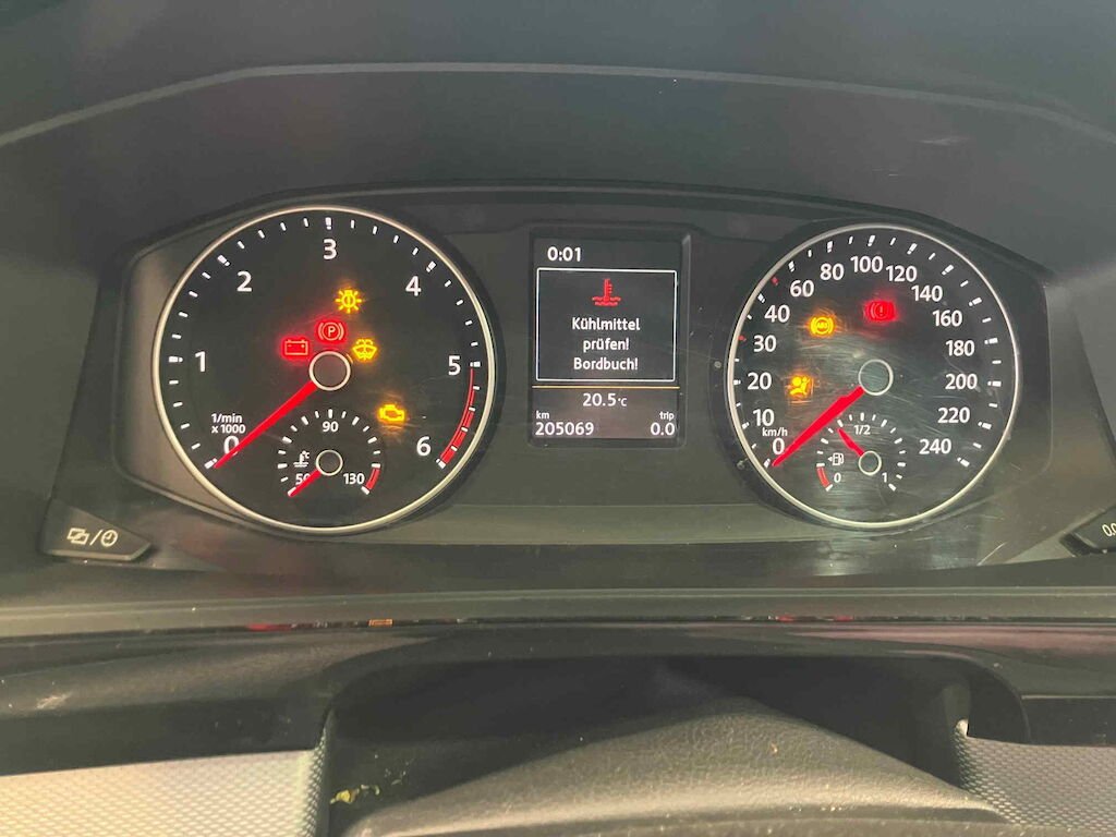 VW MULTIVAN 2.0 TDI HIGH 4M