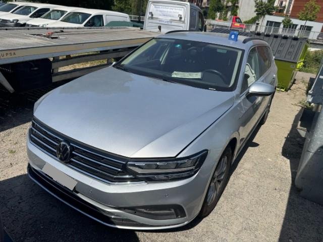 VW Passat Variant 2.0 TDI 122 Business DSG