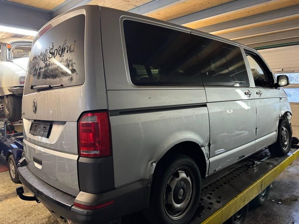 VW Transporter T6 - Typ SG  T6 Caravelle Comfortline  2.0, 150 HP