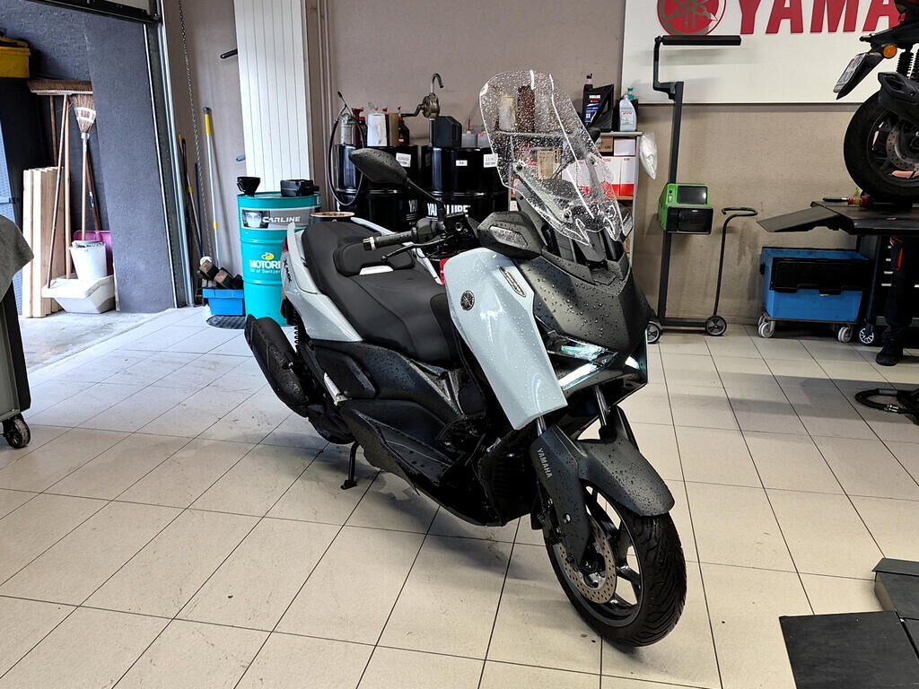 YAMAHA X-Max YP 125 Tech Max