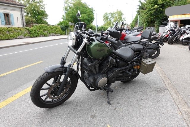 Yamaha XV 950 R ABS .