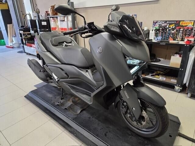YAMAHA YP 125 RA