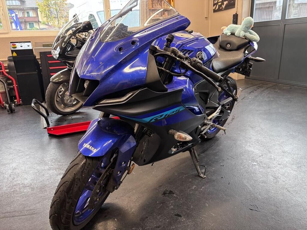 YAMAHA YZF-R 125 ABS