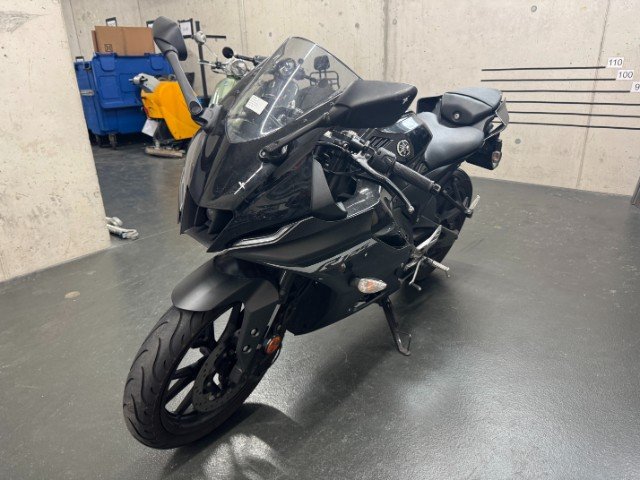 Yamaha YZF-R125 ABS RE40