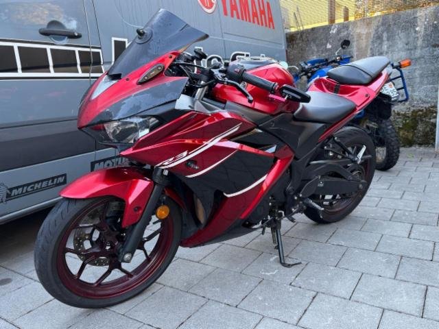 Yamaha YZF-R3 ABS R3A