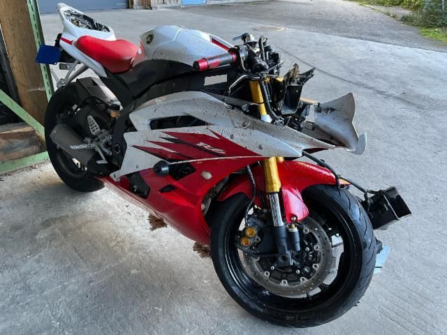 Yamaha YZF R6