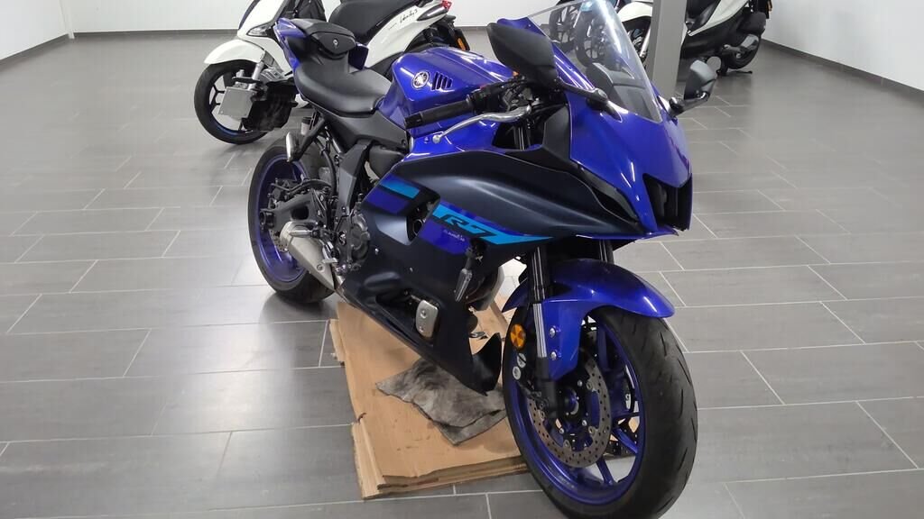 YAMAHA YZF-R7 (35kW)
