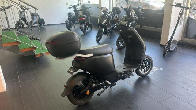 Zilla Schwarz e-Roller